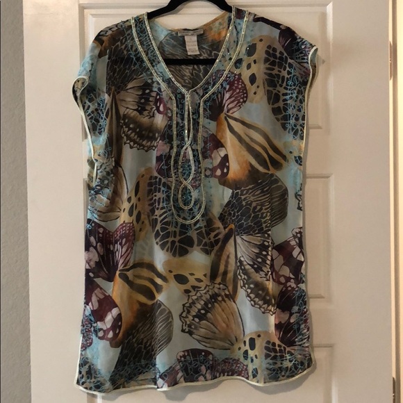 Sheer blouse - Picture 2 of 11